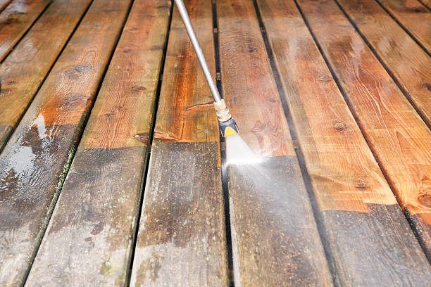 Best Roof Power Washing Services  in Hartford, IL